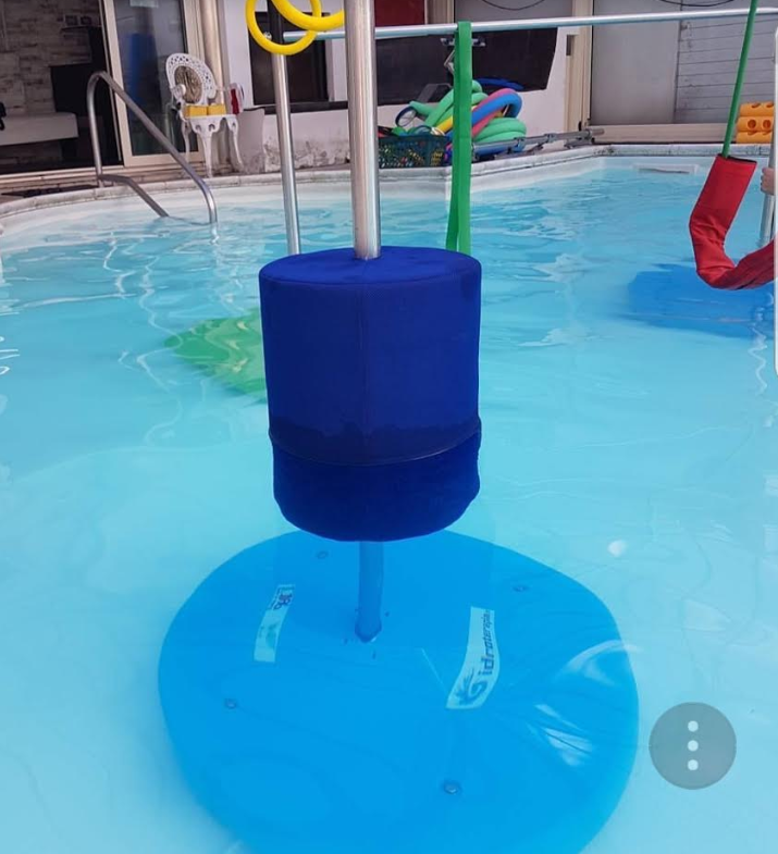 Carmagnola, è arrivato l'attrezzo da acqua boxing